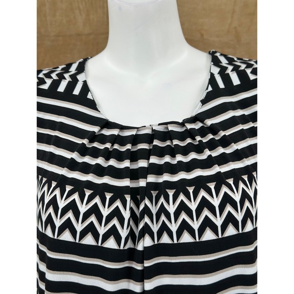 Calvin Klein Top Womens‎ 2X Black White Sleeveless Chevron Stripe Office Stretch - Picture 2 of 10